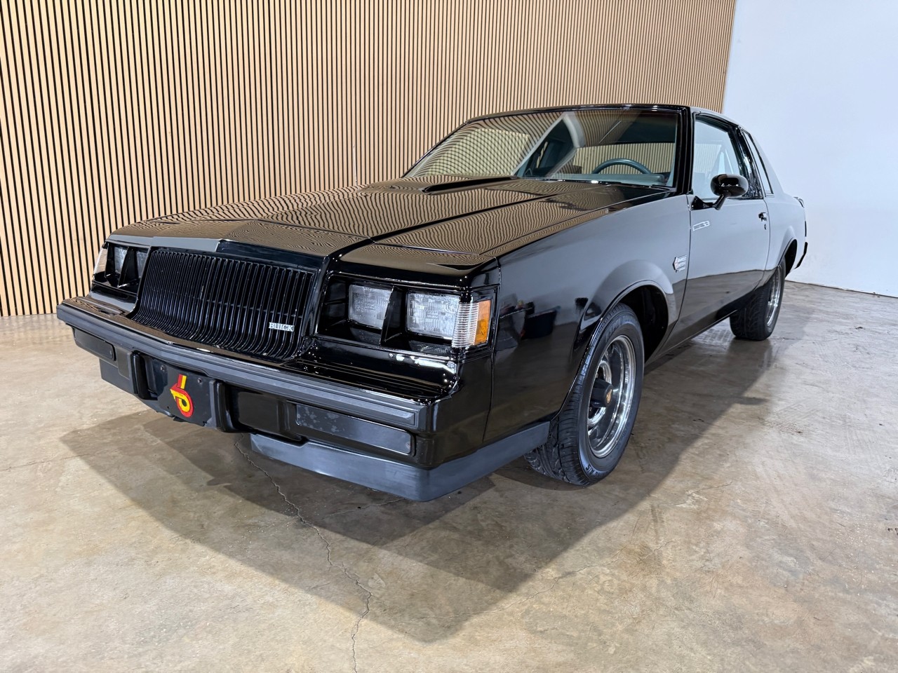 Buick-Grand-National-1987-American-Muscle-Car-1