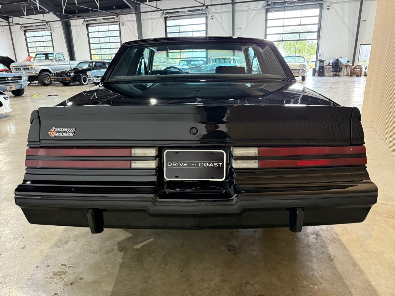 Buick-Grand-National-1987-American-Muscle-Car-10