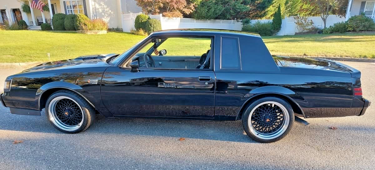 Buick-Grand-National-1987-American-Muscle-Car-11