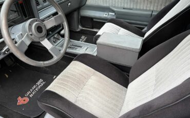Buick-Grand-National-1987-American-Muscle-Car-5