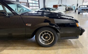 Buick-Grand-National-1987-American-Muscle-Car-7