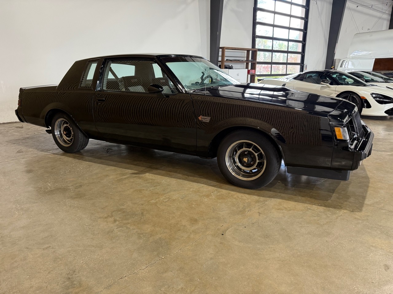 Buick-Grand-National-1987-American-Muscle-Car-8