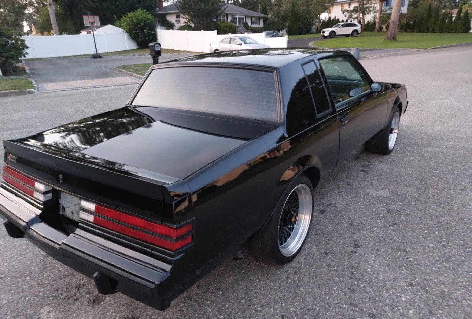 Buick-Grand-National-1987-American-Muscle-Car-9