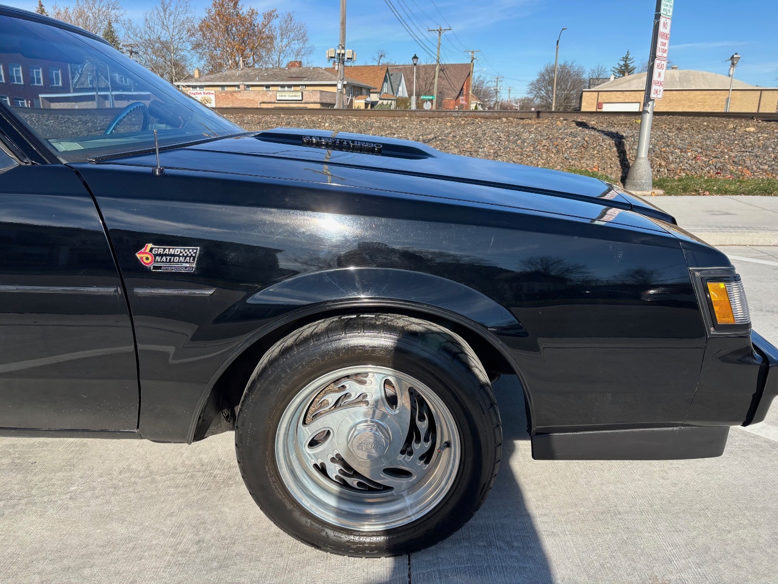 Buick-Grand-National-1987-Coupe-16