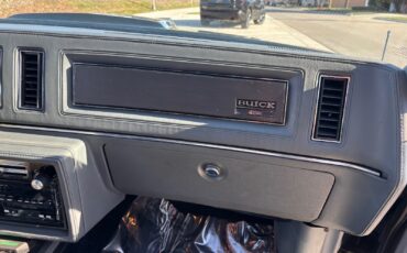 Buick-Grand-National-1987-Coupe-27