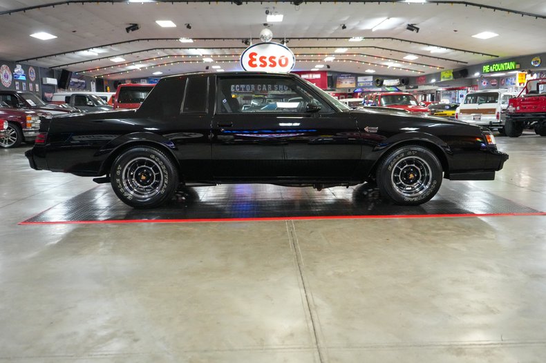 Buick-Grand-national-1987-Black-Gray-11