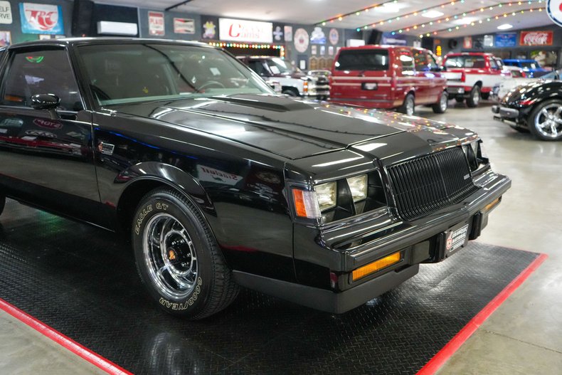 Buick-Grand-national-1987-Black-Gray-12