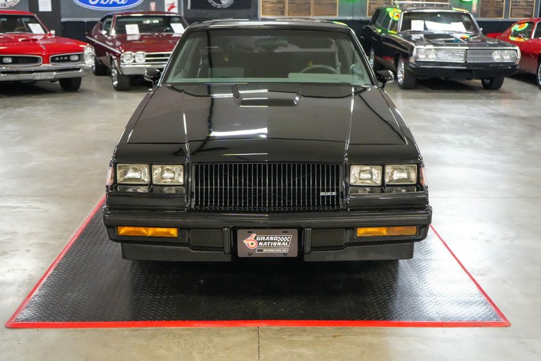 Buick-Grand-national-1987-Black-Gray-2
