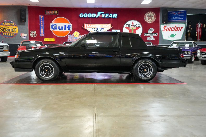 Buick-Grand-national-1987-Black-Gray-26