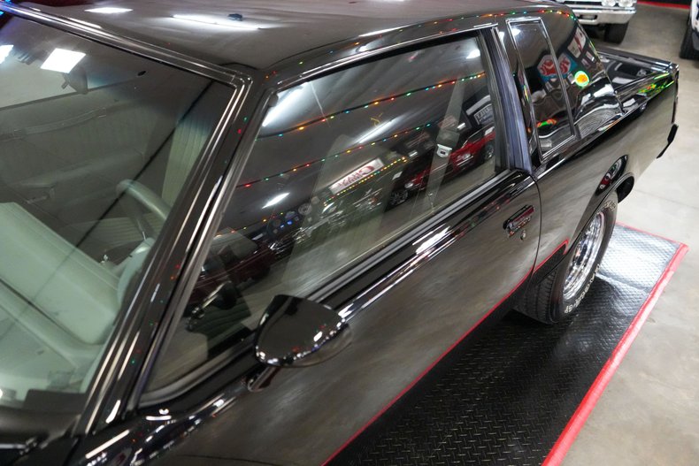 Buick-Grand-national-1987-Black-Gray-38