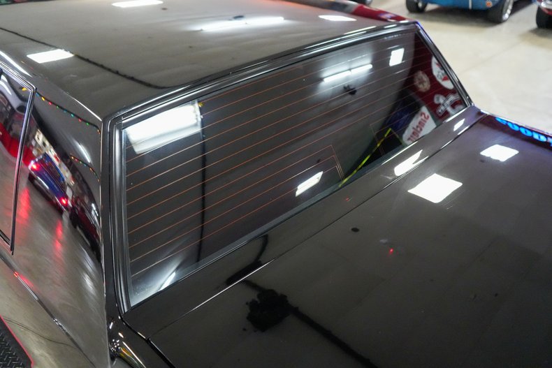 Buick-Grand-national-1987-Black-Gray-40