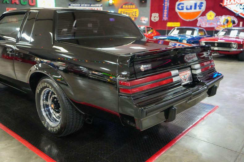 Buick-Grand-national-1987-Black-Gray-42