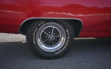 Buick-Gs-400-1968-Red-Black-42