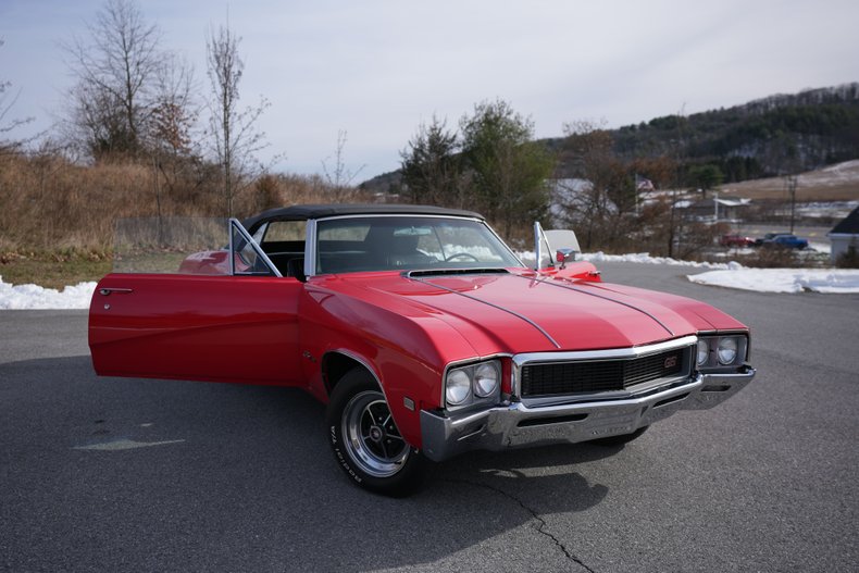 Buick-Gs-400-1968-Red-Black-47