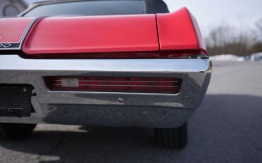 Buick-Gs-400-1968-Red-Black-48