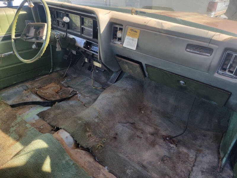 Buick-LeSabre-1969-Sedan-2