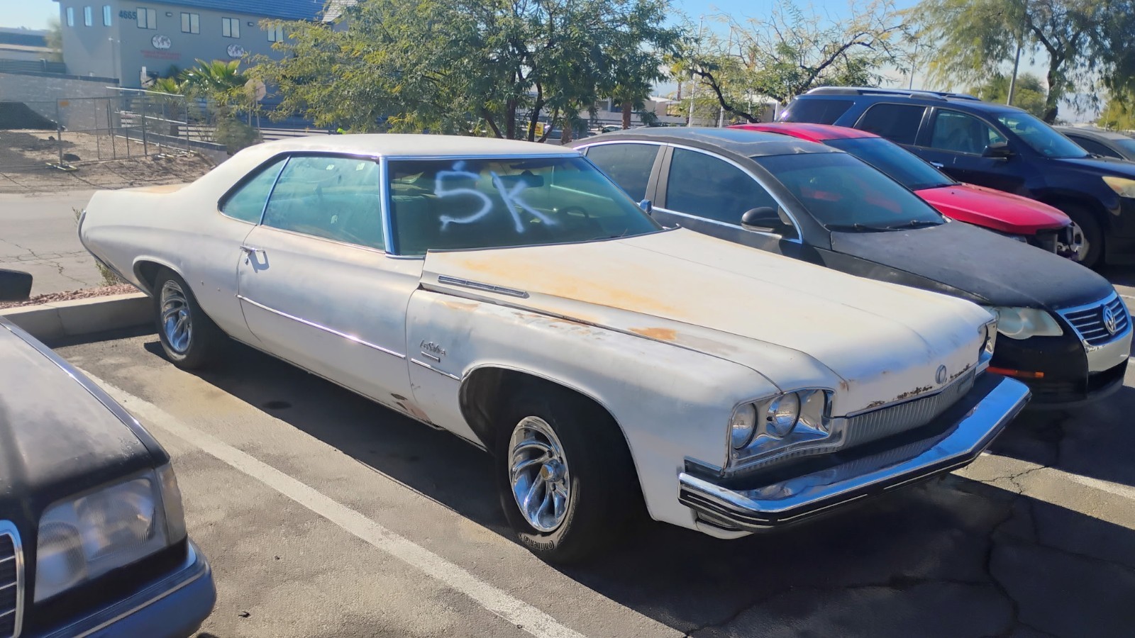 Buick-LeSabre-1973-Coupe-1