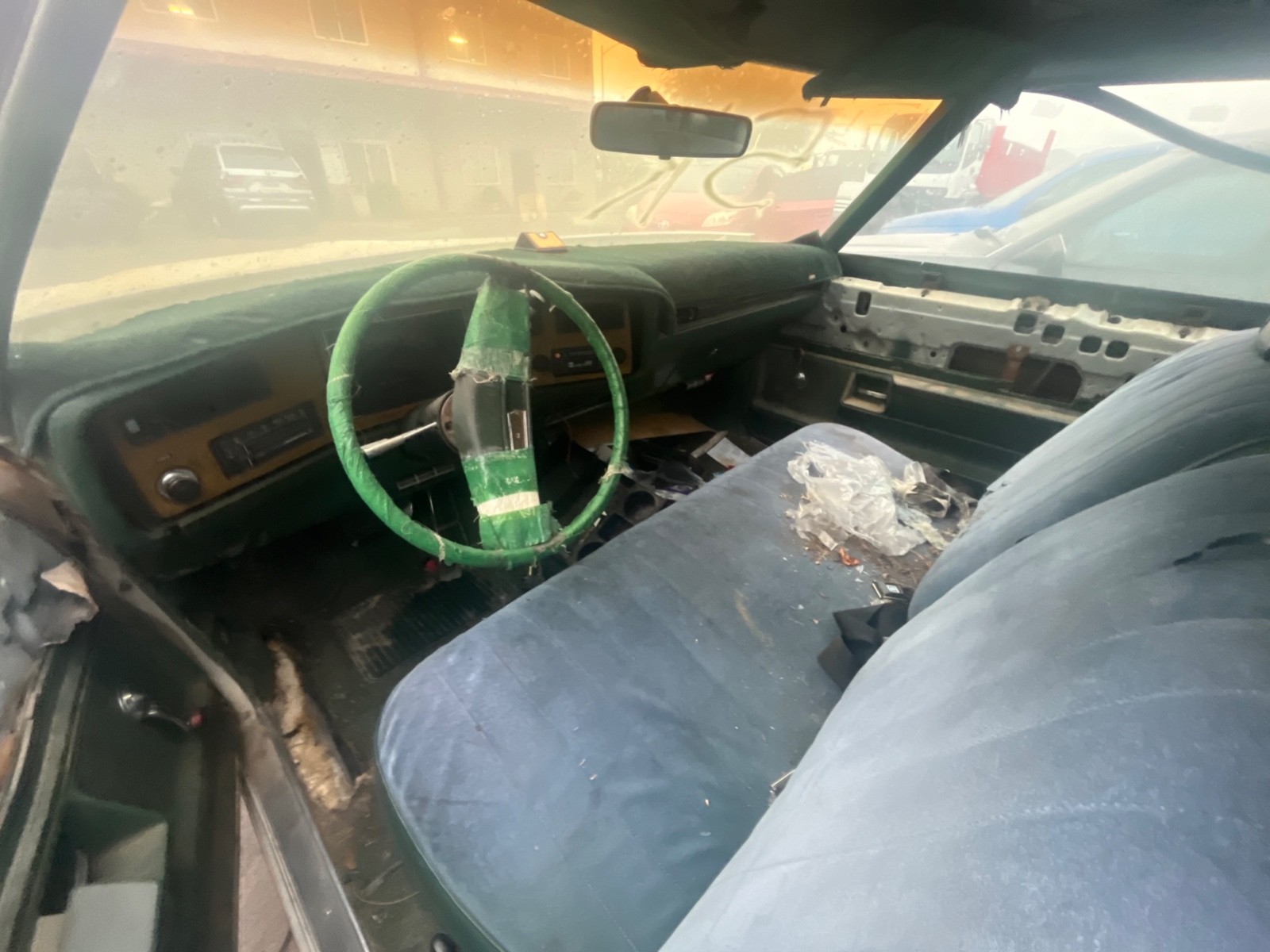 Buick-LeSabre-1973-Coupe-10