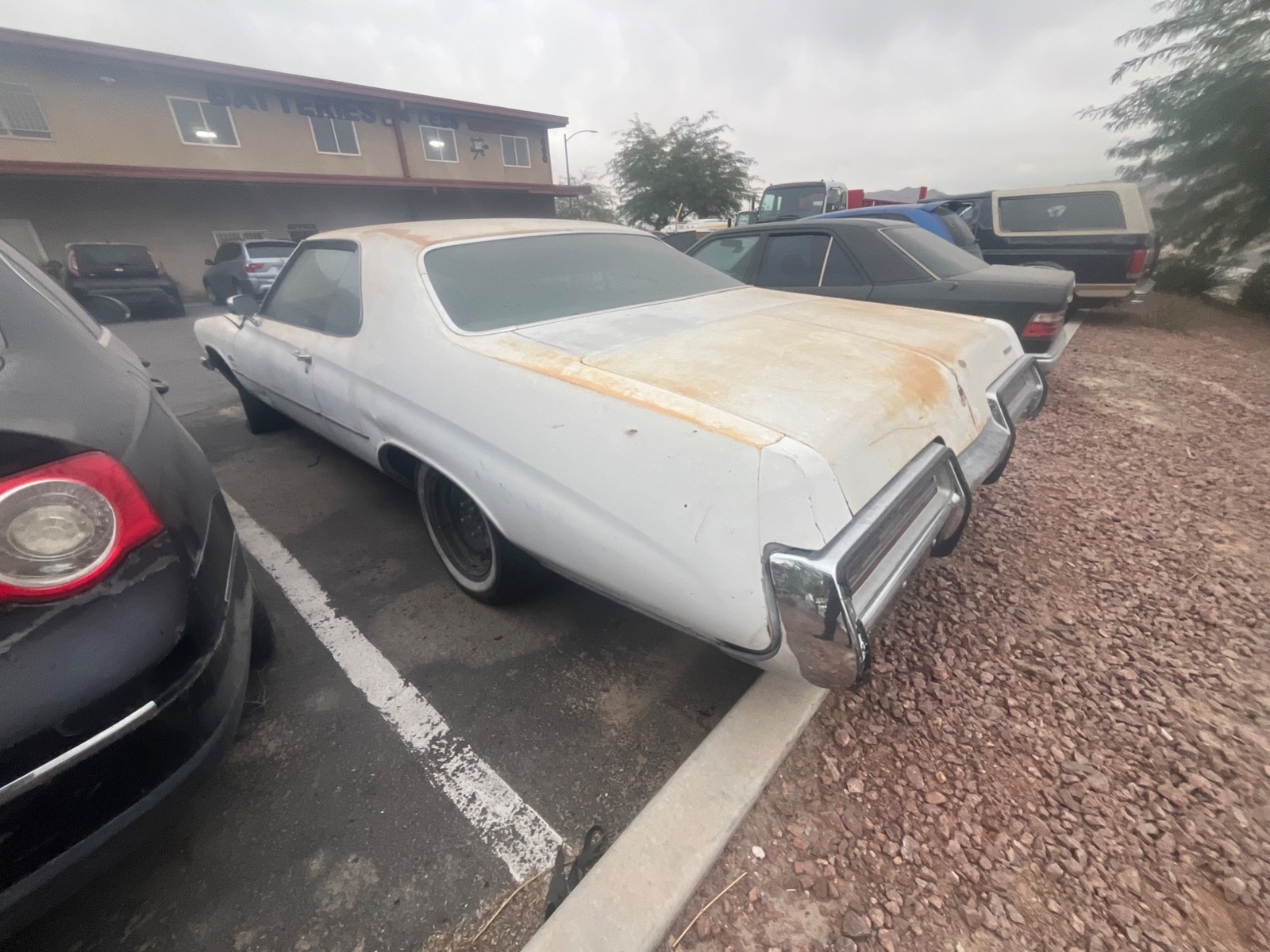 Buick-LeSabre-1973-Coupe-9