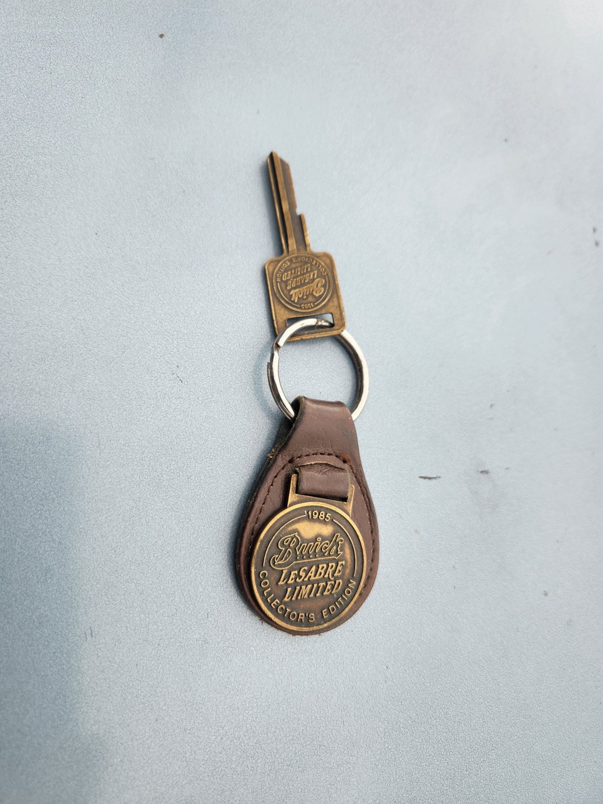 Buick-LeSabre-1985-Sedan-21