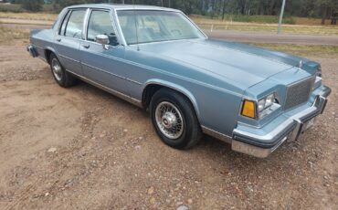 Buick-LeSabre-1985-Sedan
