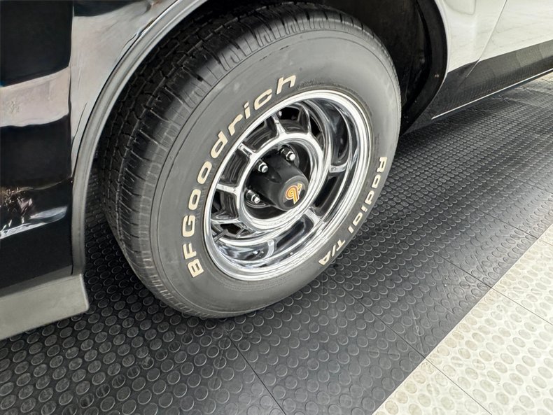 Buick-Regal-1987-Black-Gray-14