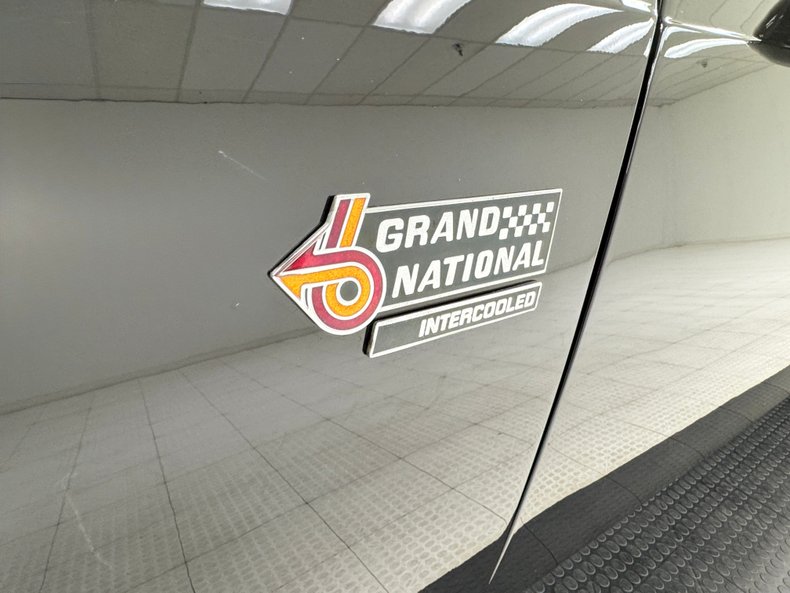 Buick-Regal-1987-Black-Gray-15