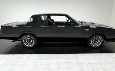 Buick-Regal-1987-Black-Gray-2