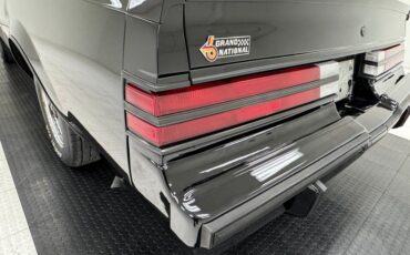 Buick-Regal-1987-Black-Gray-21