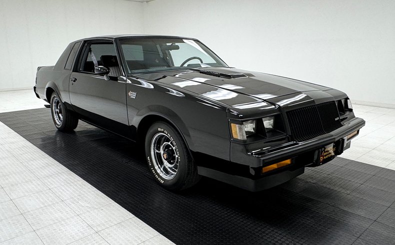 Buick-Regal-1987-Black-Gray-3