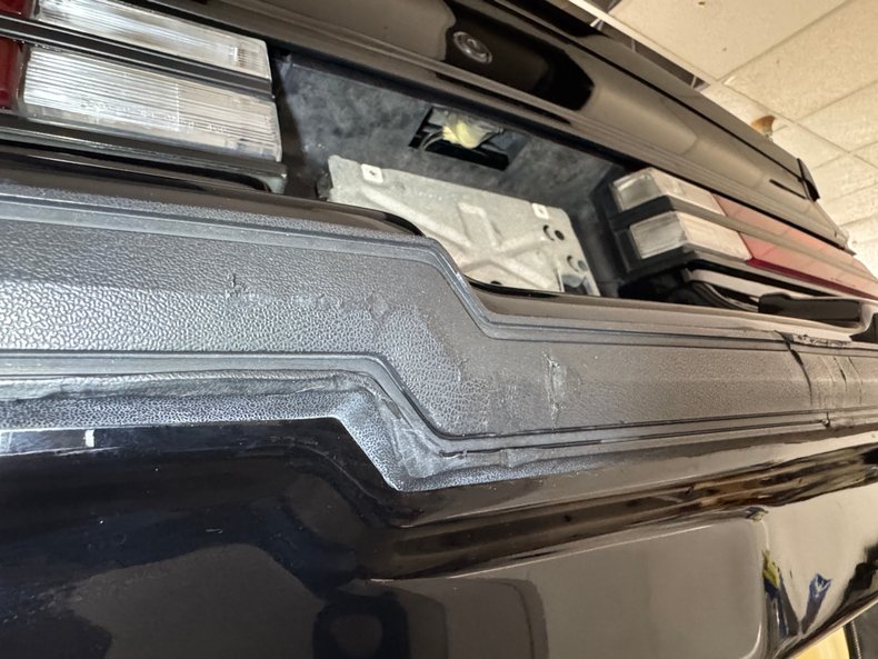 Buick-Regal-1987-Black-Gray-30