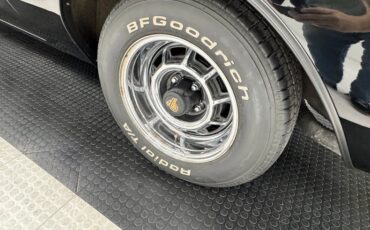 Buick-Regal-1987-Black-Gray-4