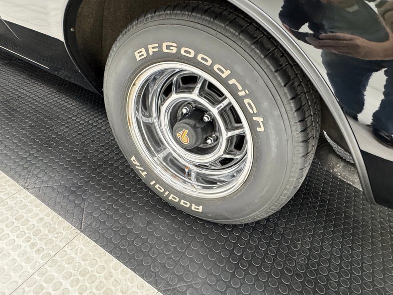 Buick-Regal-1987-Black-Gray-4