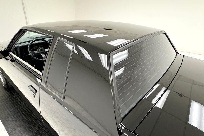 Buick-Regal-1987-Black-Gray-49