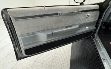 Buick-Regal-1987-Black-Gray-6