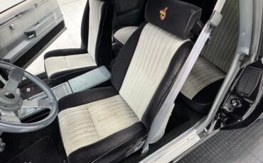 Buick-Regal-1987-Black-Gray-8