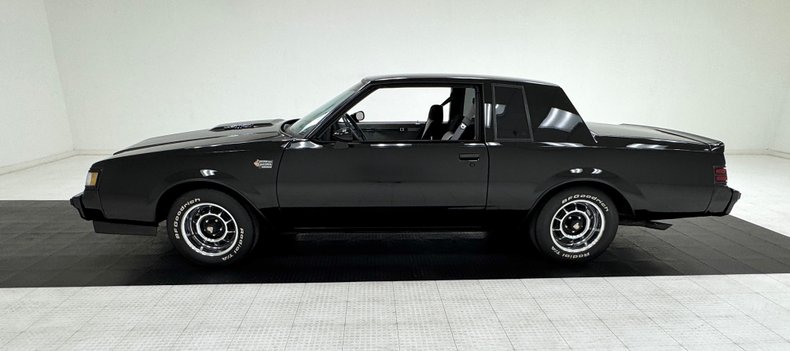 Buick-Regal-1987-Black-Gray