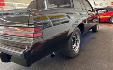 Buick-Regal-1987-Coupe-32