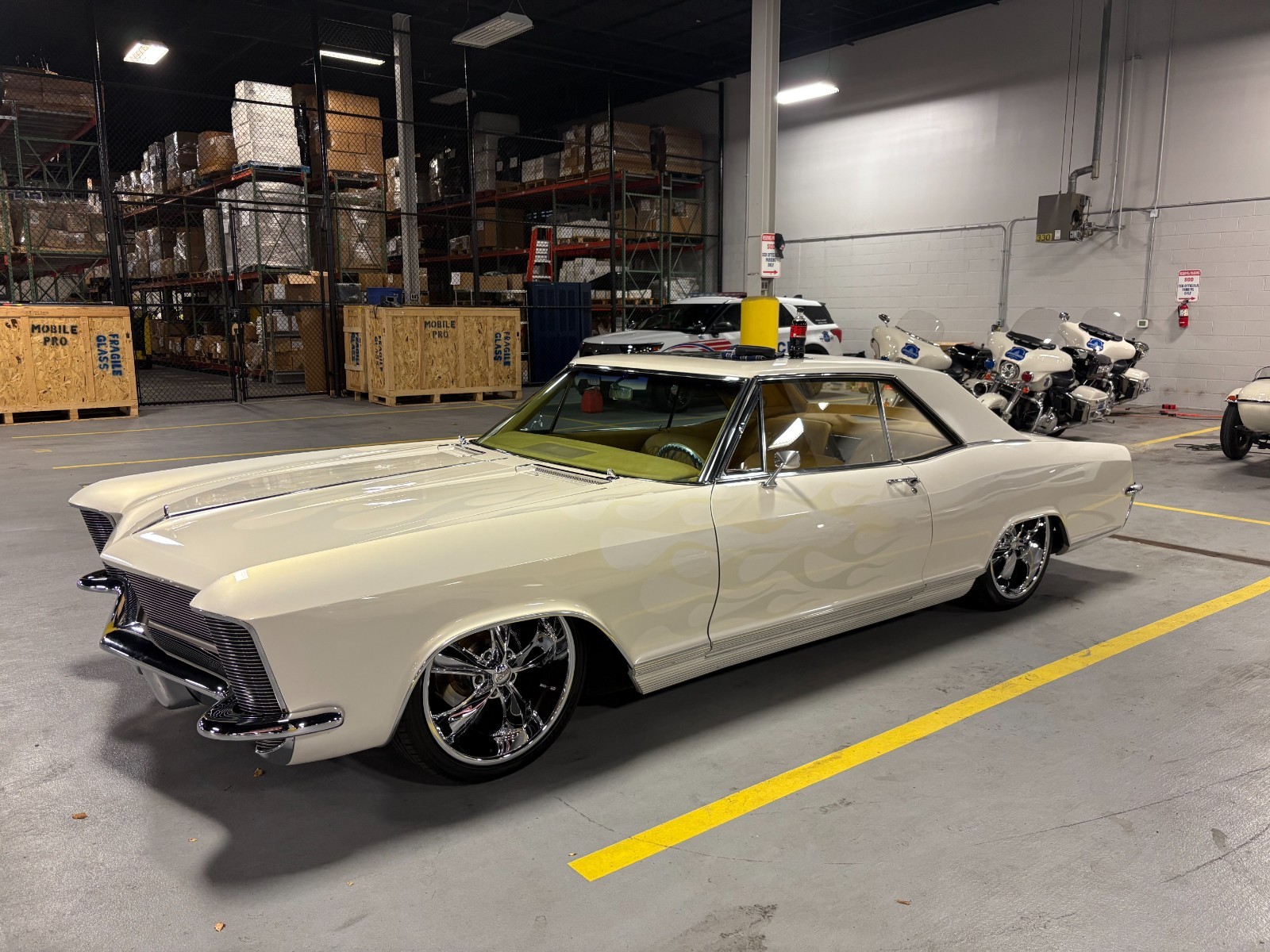 Buick-Riviera-1965-Coupe