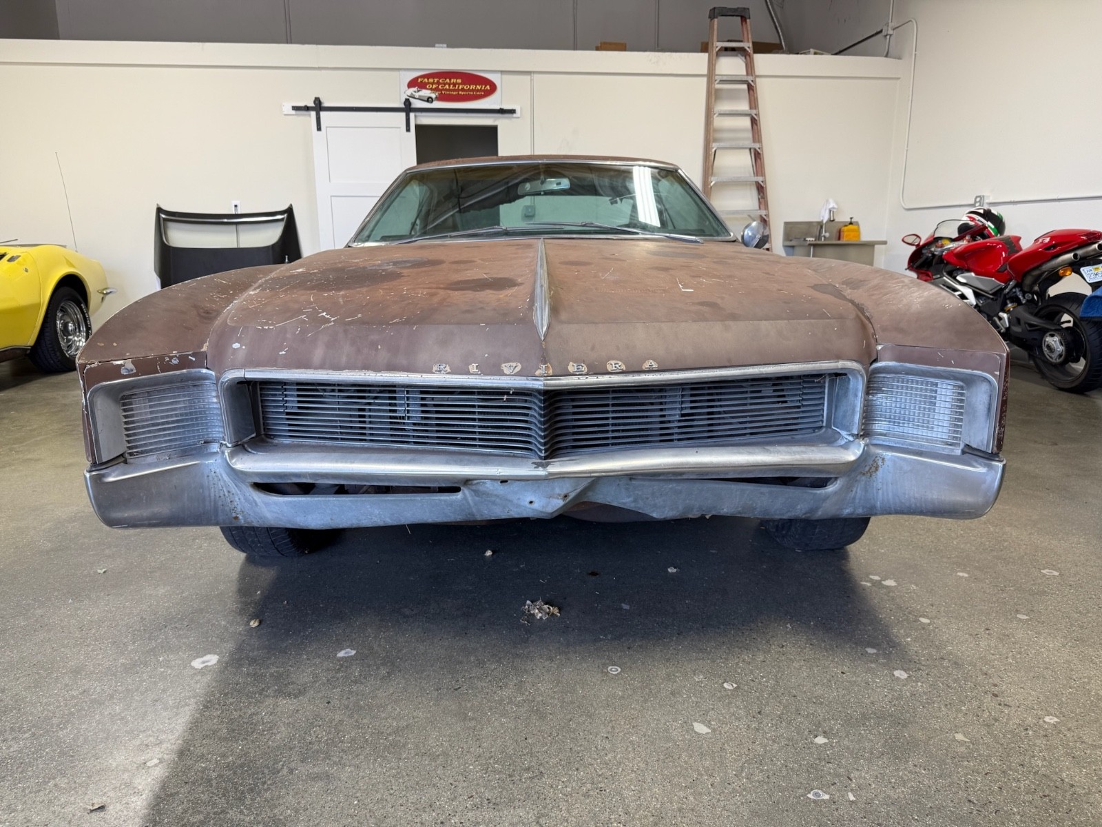 Buick-Riviera-1966-Coupe-15