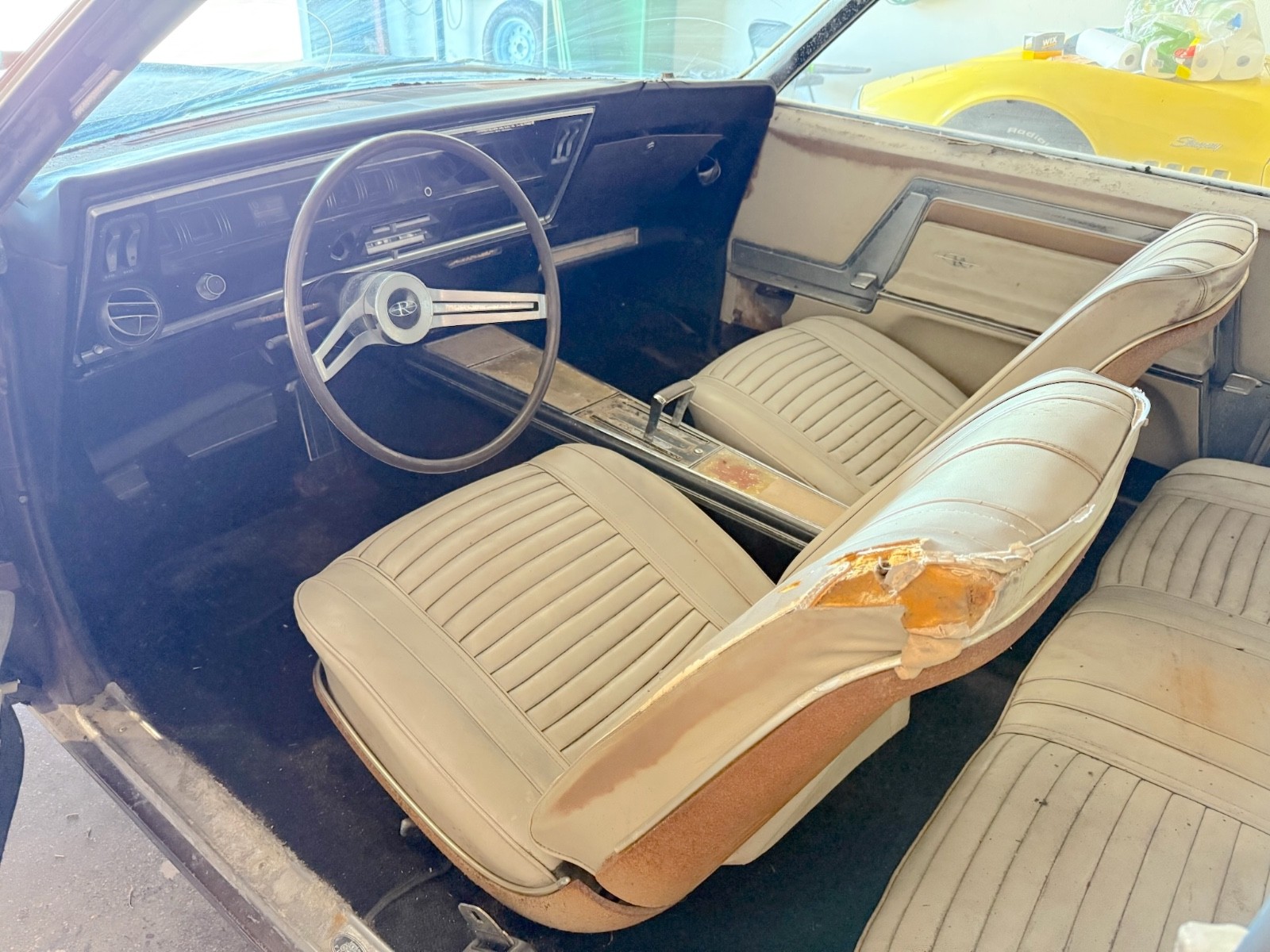 Buick-Riviera-1966-Coupe-18