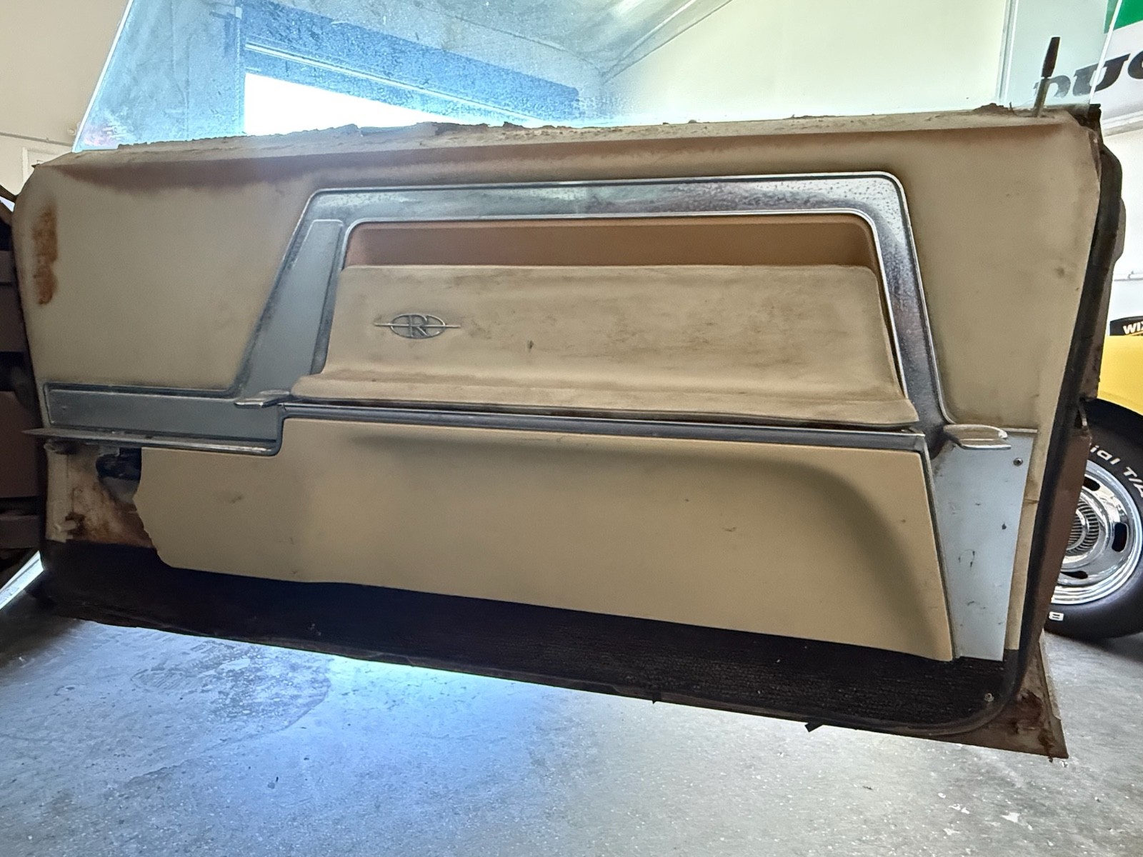 Buick-Riviera-1966-Coupe-26