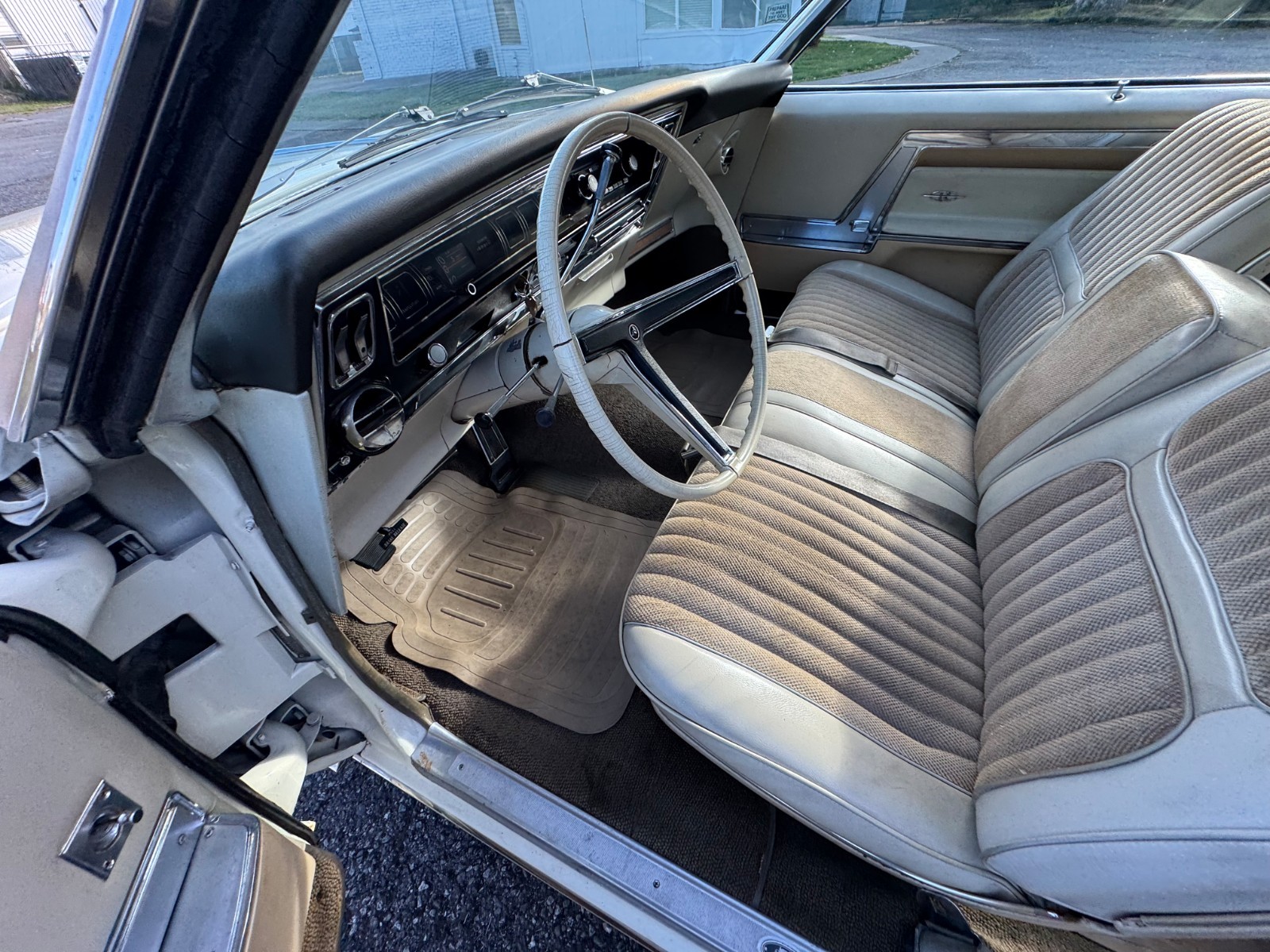 Buick-Riviera-1967-19