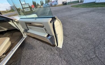 Buick-Riviera-1967-21