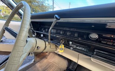 Buick-Riviera-1967-24