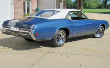 Buick-Riviera-1969-Coupe-1