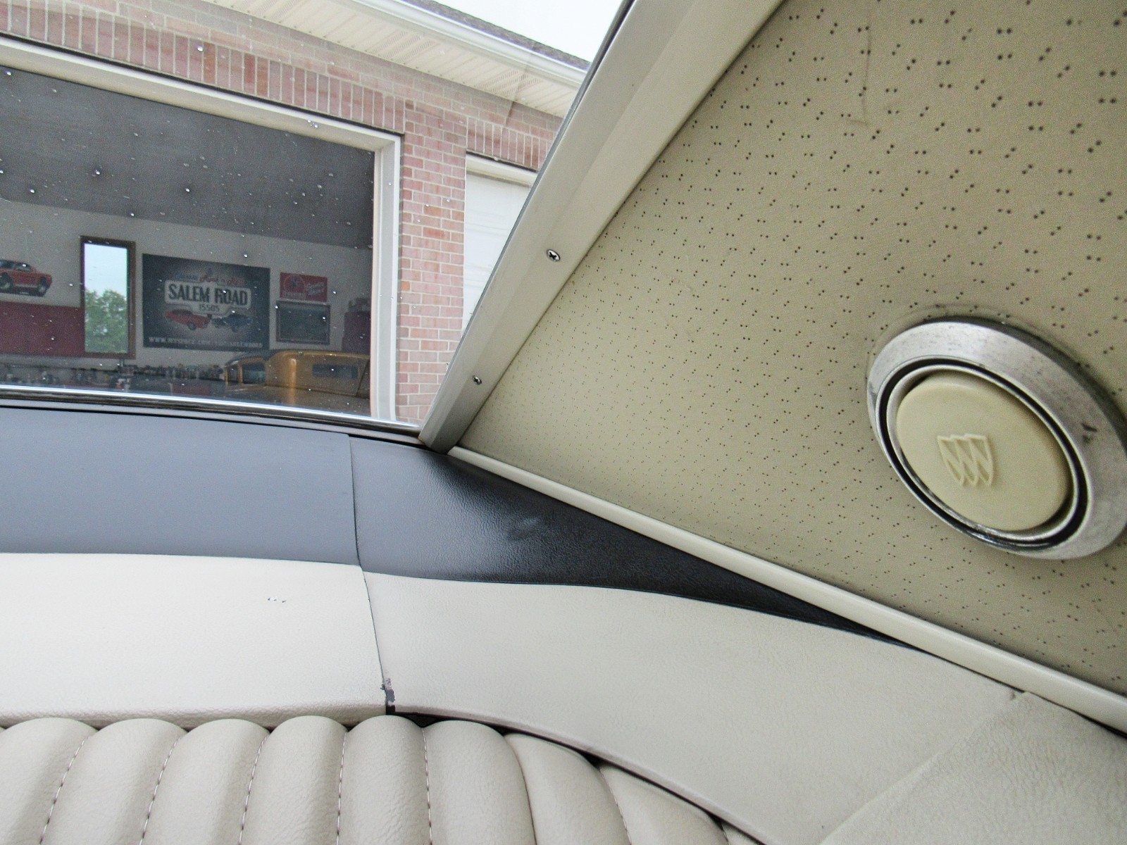 Buick-Riviera-1969-Coupe-10