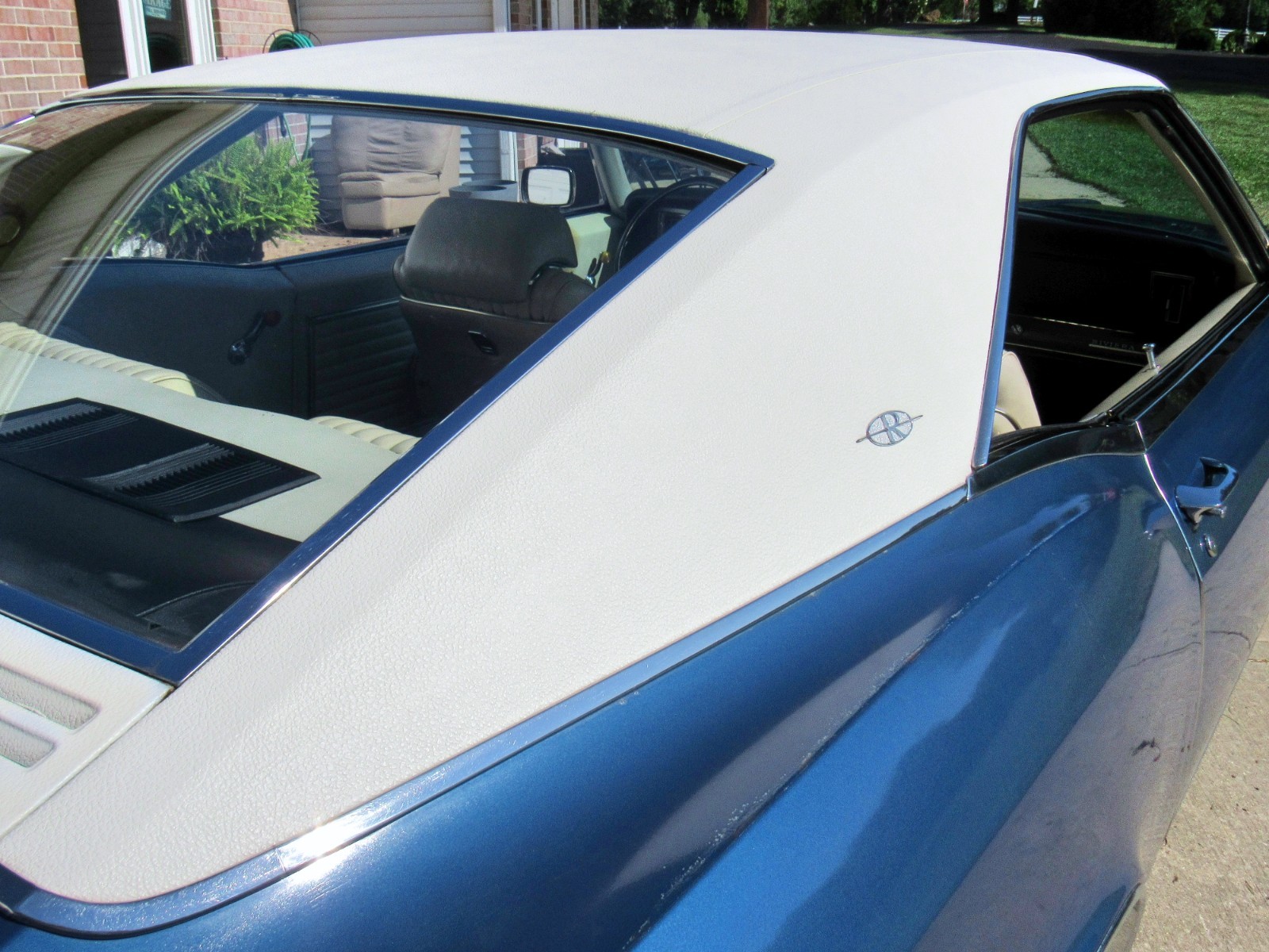 Buick-Riviera-1969-Coupe-26