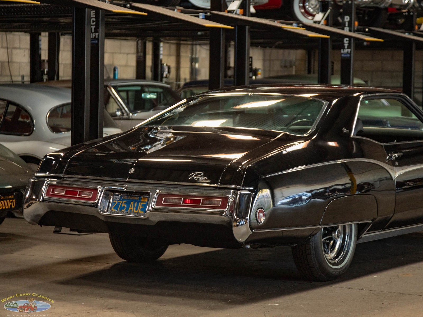 Buick-Riviera-1970-2-Door-Hardtop-25