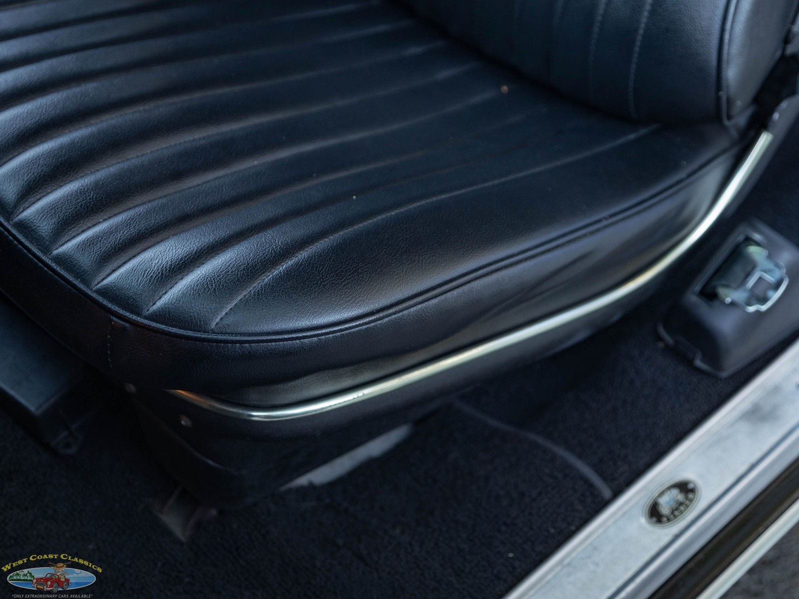 Buick-Riviera-1970-2-Door-Hardtop-28